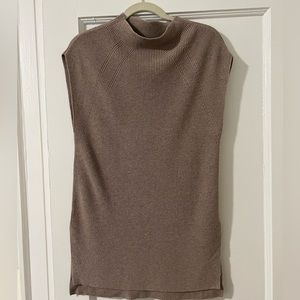 Banana Republic Sleeveless Mock Turtleneck Sleeveless Sweater